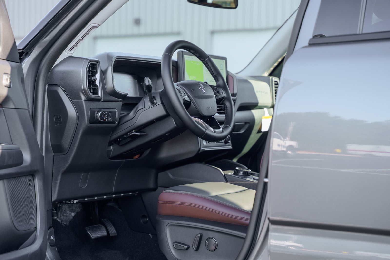 New 2026 Ford Bronco Sport Outer Banks w/ Outer Banks Tech Package+ AWD/4WD image 14