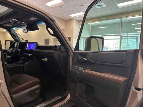 Certified 2025 Toyota Land Cruiser w/ Premium Package AWD/4WD image 32