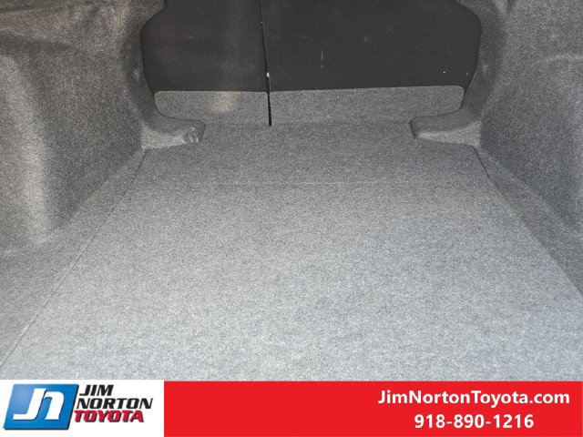 Used 2025 Toyota Corolla LE FWD image 31