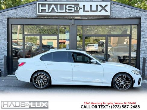 Used 2022 BMW 330i xDrive Sedan w/ M Sport Package AWD/4WD image 13