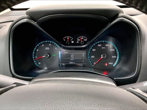 Used 2018 Chevrolet Colorado LT w/ LT Convenience Package AWD/4WD image 26