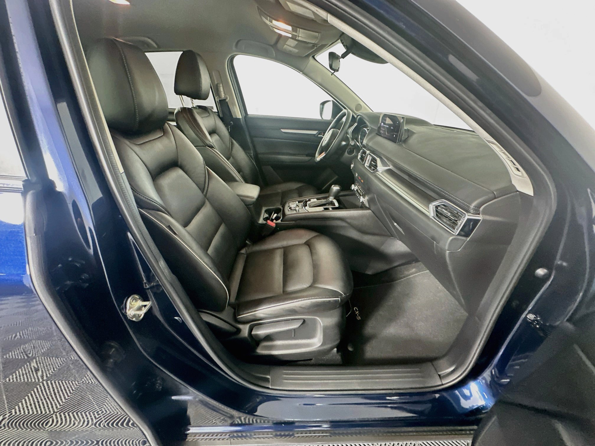 Used 2025 MAZDA CX-5 AWD 2.5 S w/ Select Package image 29