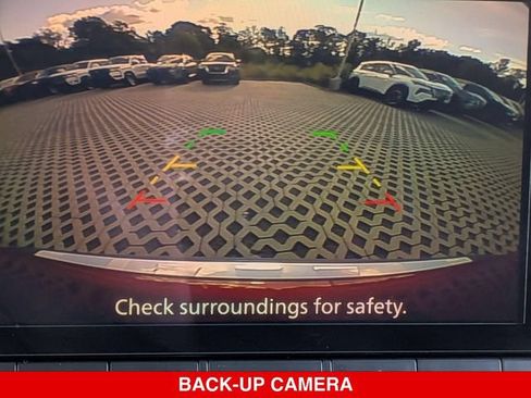 Used 2023 Nissan Rogue SV AWD/4WD image 25