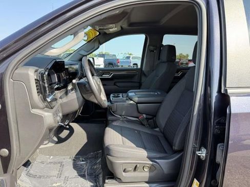 Used 2022 Chevrolet Silverado 1500 LT image 11