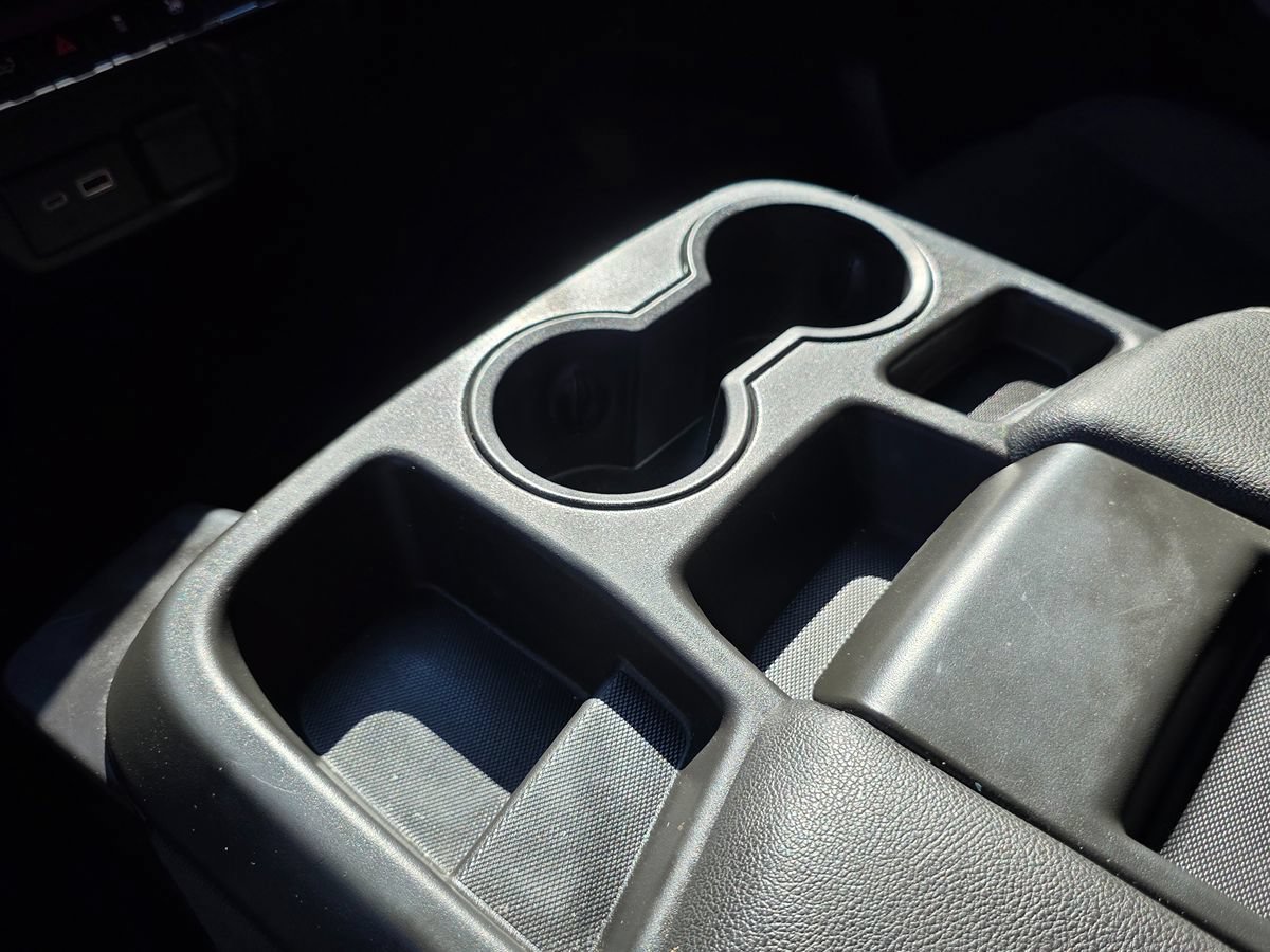 Used 2022 Chevrolet Silverado 1500 LT RWD image 38