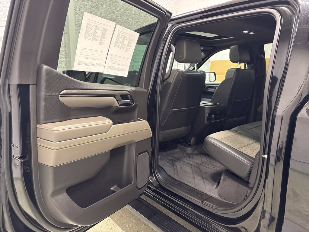 Used 2023 Chevrolet Silverado 1500 ZR2 w/ Technology Package AWD/4WD image 37