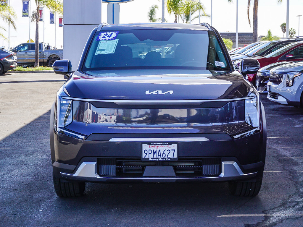 Certified 2024 Kia EV9 Wind AWD/4WD image 2