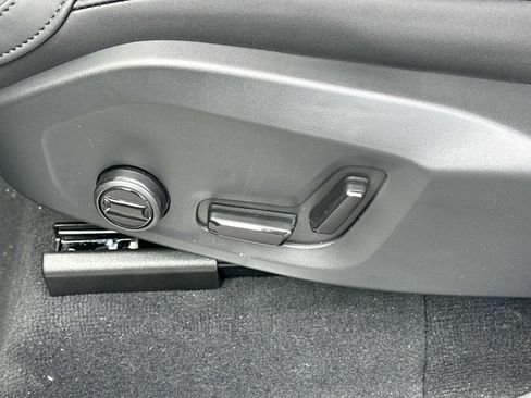 New 2026 Volvo XC90 B5 Plus AWD/4WD image 14
