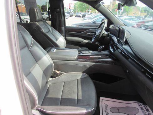 Used 2021 Cadillac Escalade Sport AWD/4WD image 11