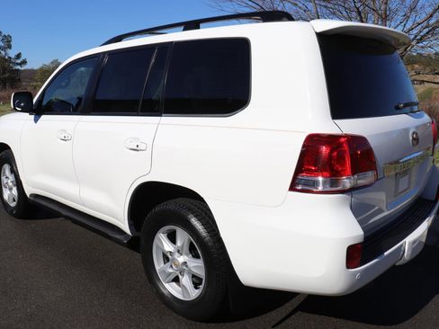 Used 2008 Toyota Land Cruiser image 8