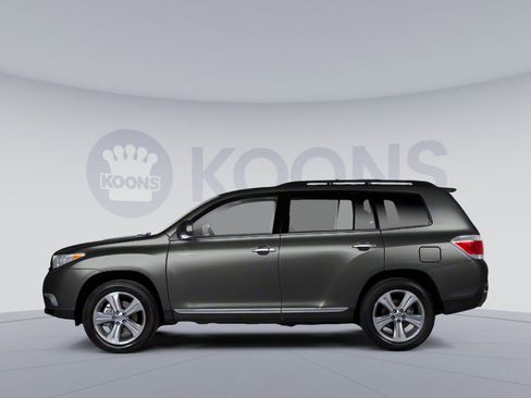 Used 2013 Toyota Highlander Limited AWD/4WD image 4