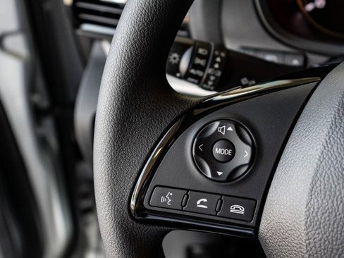 New 2025 Mitsubishi Eclipse Cross LE image 8