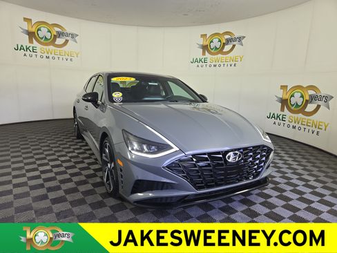 Used 2023 Hyundai Sonata SEL Plus w/ Preferred Accessory Package FWD image 1