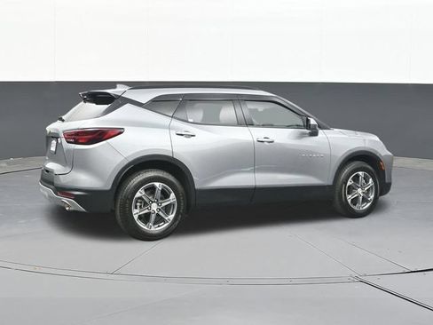 Used 2024 Chevrolet Blazer LT w/ Convenience Package AWD/4WD image 16