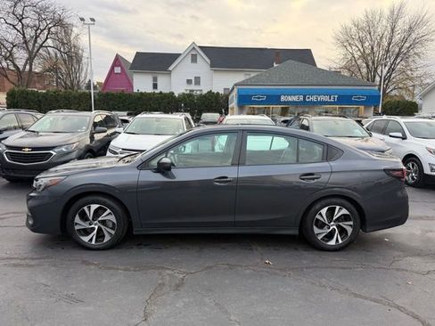 Used 2023 Subaru Legacy Premium image 4