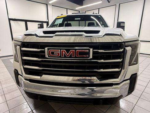 Certified 2024 GMC Sierra 2500 SLE w/ SLE Convenience Package AWD/4WD image 12