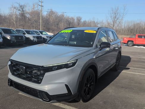 Used 2025 Honda CR-V Sport-L image 2