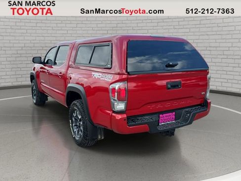 Used 2020 Toyota Tacoma TRD Off-Road w/ TRD Premium Off Road Package AWD/4WD image 8