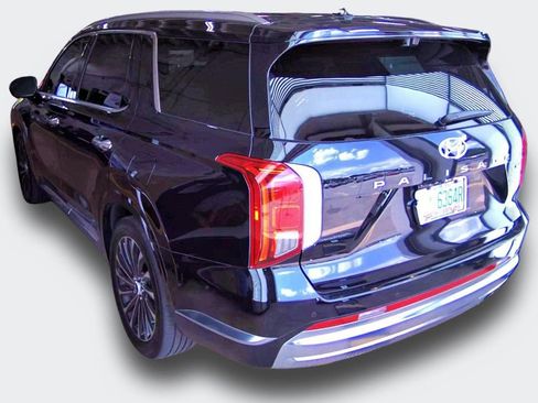 Used 2024 Hyundai Palisade Calligraphy AWD/4WD image 4