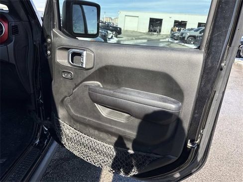 Used 2018 Jeep Wrangler Unlimited Rubicon image 17