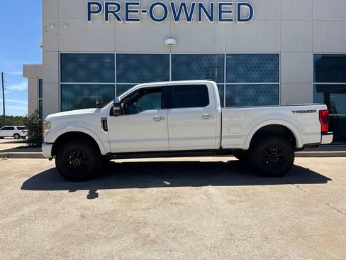 Used 2022 Ford F350 Platinum w/ Tremor Off-Road Package AWD/4WD image 1