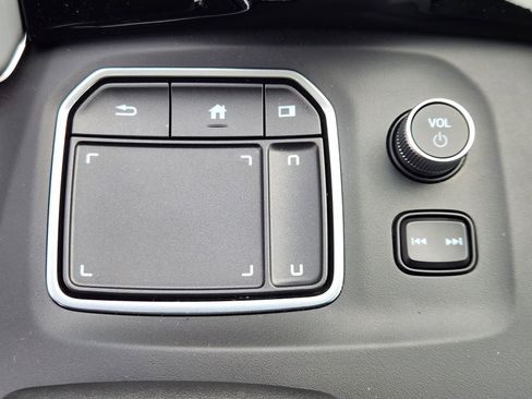 Certified 2025 Acura TLX w/ Technology Package image 23