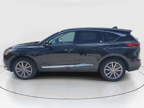Used 2023 Acura RDX FWD w/ Technology Package image 7
