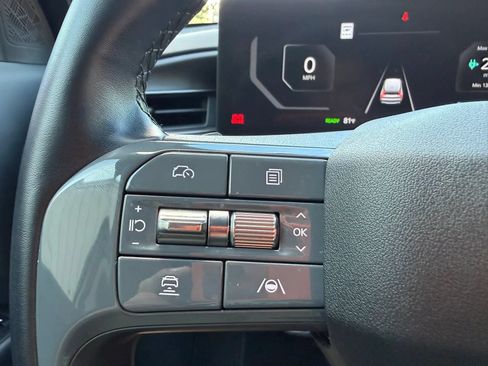 Used 2024 Kia EV9 Light Long Range RWD image 29
