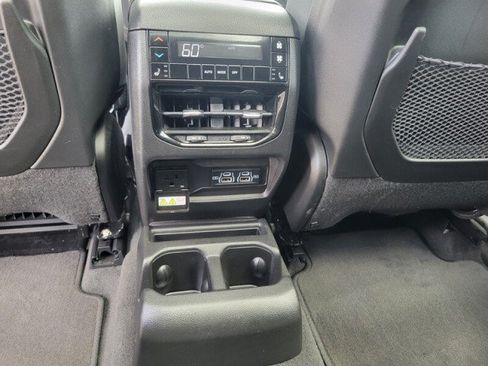 Used 2022 Jeep Grand Cherokee L Limited w/ Luxury Tech Group II RWD image 29