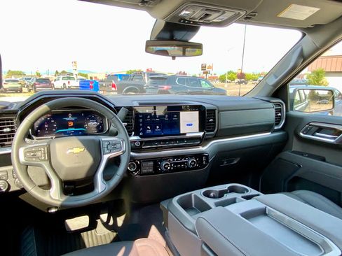 New 2026 Chevrolet Silverado 1500 LT w/ Leather Package image 38