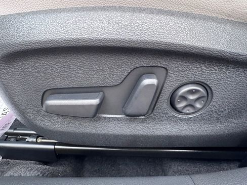 Used 2019 Hyundai Sonata Limited w/ Ultimate Package 04 image 32