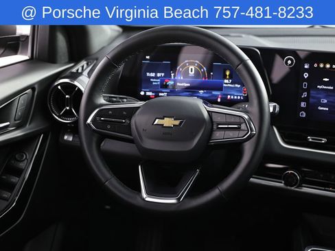 Used 2026 Chevrolet Equinox LT AWD/4WD image 30