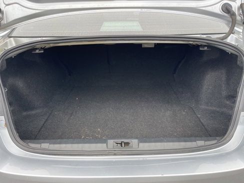 Used 2019 Subaru Legacy 2.5i Premium image 13