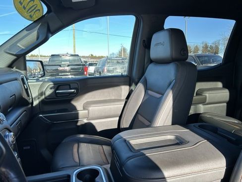 Certified 2022 GMC Sierra 1500 AT4 w/ AT4 Preferred Package image 33