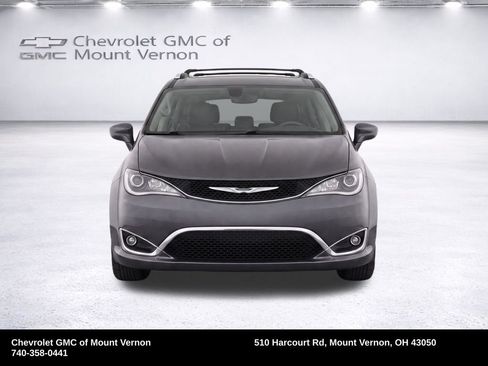Used 2018 Chrysler Pacifica Touring-L Plus FWD image 5