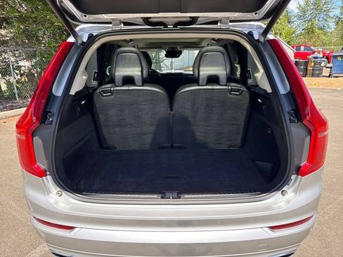 Used 2018 Volvo XC90 T6 Momentum w/ Convenience Package AWD/4WD image 24