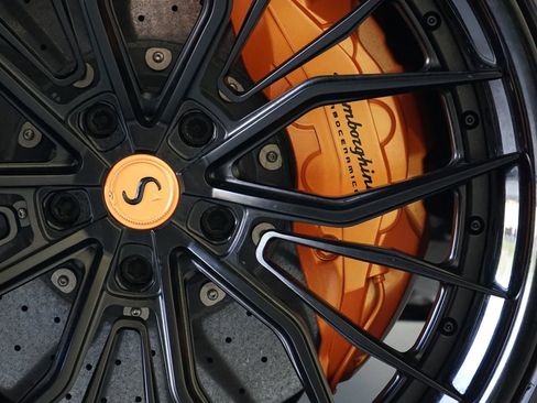 Used 2021 Lamborghini Urus Base image 49