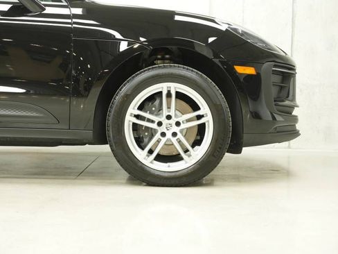 New 2026 Porsche Macan AWD/4WD image 38