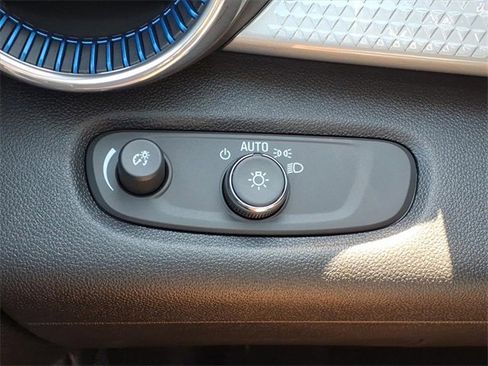 New 2026 Chevrolet Trax LT w/ Driver Confidence Package image 13