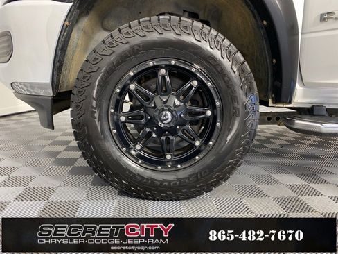 Used 2019 RAM 3500 Big Horn image 9