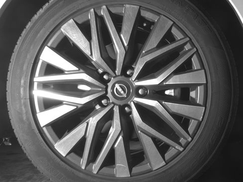 Used 2025 Nissan Altima 2.5 SV image 13