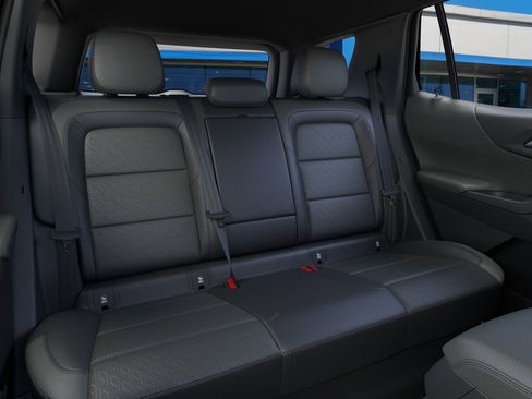 New 2026 Chevrolet Equinox LT w/ Convenience Package II FWD image 17