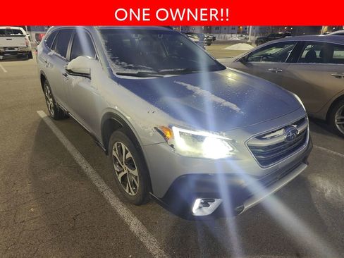 Used 2022 Subaru Outback Limited image 3