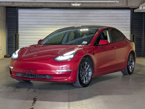 Used 2022 Tesla Model 3 Long Range AWD/4WD image 1