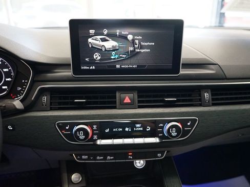 Used 2018 Audi A4 2.0T Prestige w/ Prestige Package AWD/4WD image 7