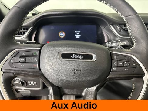 Used 2023 Jeep Grand Cherokee L Laredo RWD image 14