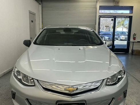 Used 2017 Chevrolet Volt LT w/ Comfort Package image 33