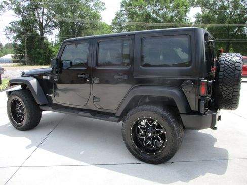 Used 2014 Jeep Wrangler Unlimited Sport AWD/4WD image 8