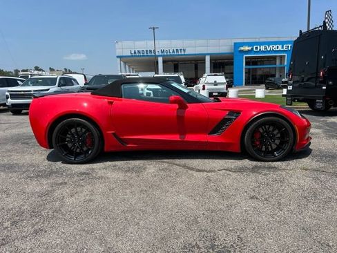 Used 2015 Chevrolet Corvette Z06 w/ 3LZ Preferred Equipment Group RWD image 2