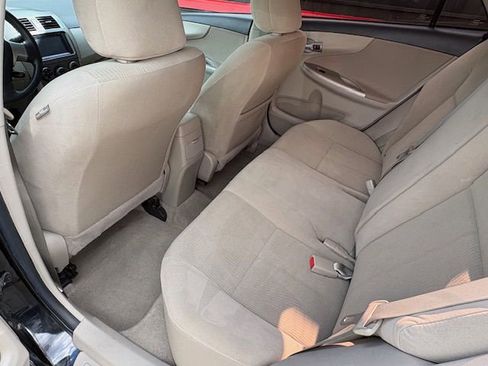 Used 2011 Toyota Corolla LE FWD image 13